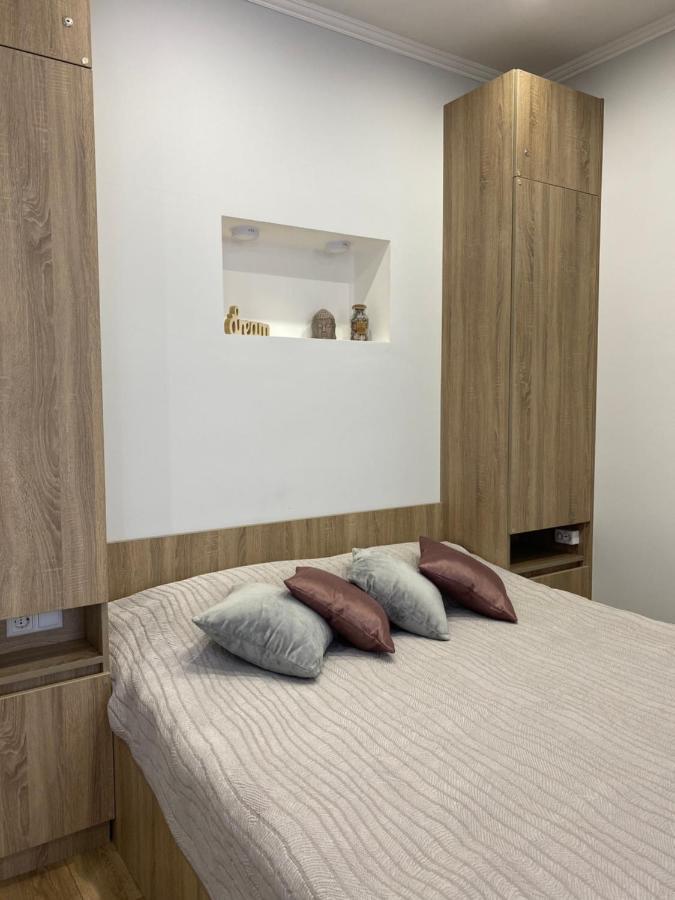 Homelike Apartment 利沃夫 外观 照片