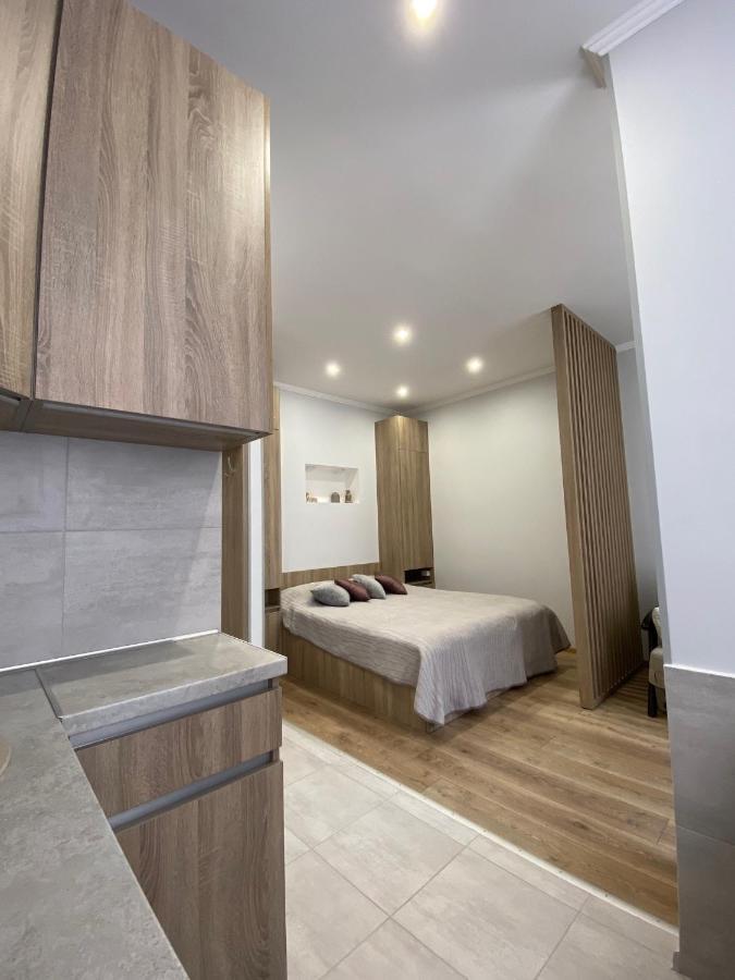 Homelike Apartment 利沃夫 外观 照片